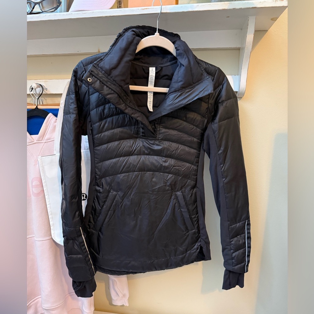 Lululemon Down For A Run Pullover Puffer Black Jacket Size 4 💎EUC! Retail $168